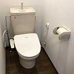 トイレ（温水洗浄便座付)